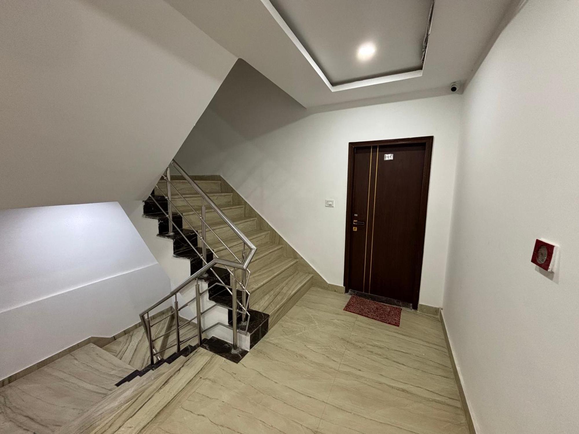 Cg Internationl By Sweet Guest House Нью-Дели Экстерьер фото
